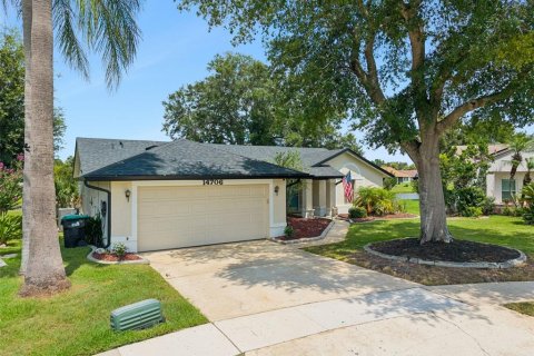 House in Orlando, Florida 3 bedrooms, 181.44 sq.m. № 2258781 - photo 2