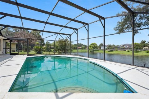 House in Orlando, Florida 3 bedrooms, 181.44 sq.m. № 2258781 - photo 7