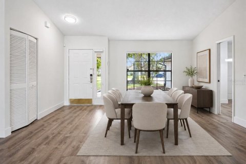 House in Orlando, Florida 3 bedrooms, 181.44 sq.m. № 2258781 - photo 8
