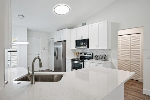 House in Orlando, Florida 3 bedrooms, 181.44 sq.m. № 2258781 - photo 23