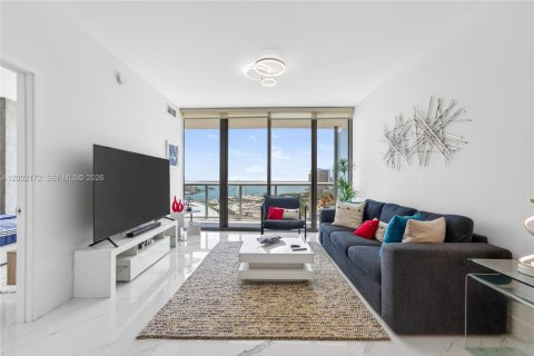 Condo in Miami, Florida, 2 bedrooms  № 2067683 - photo 10