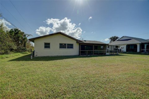 House in Port Charlotte, Florida 3 bedrooms, 126.81 sq.m. № 1444143 - photo 30