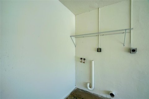 House in Port Charlotte, Florida 3 bedrooms, 126.81 sq.m. № 1444143 - photo 25