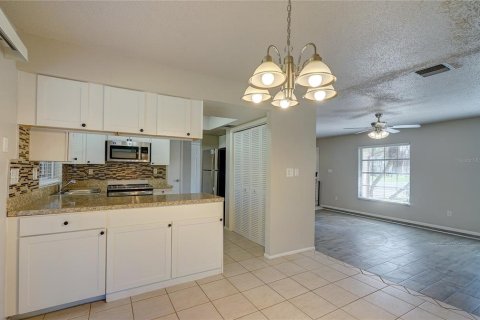 House in Port Charlotte, Florida 3 bedrooms, 126.81 sq.m. № 1444143 - photo 7