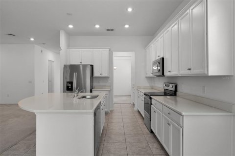 Casa en alquiler en Windermere, Florida, 6 dormitorios, 340.67 m2 № 1911994 - foto 9