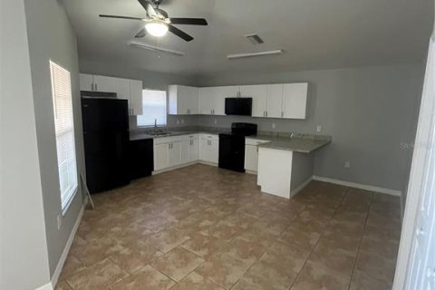 House in Apollo Beach, Florida 3 bedrooms, 120.87 sq.m. № 1530845 - photo 13