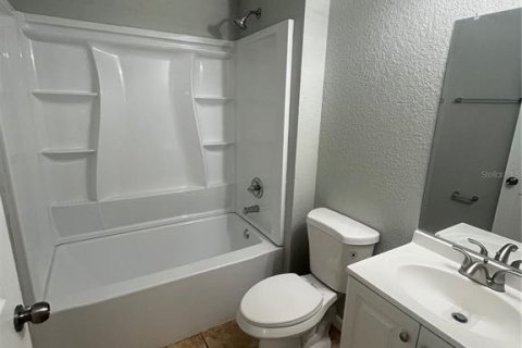 House in Apollo Beach, Florida 3 bedrooms, 120.87 sq.m. № 1530845 - photo 27