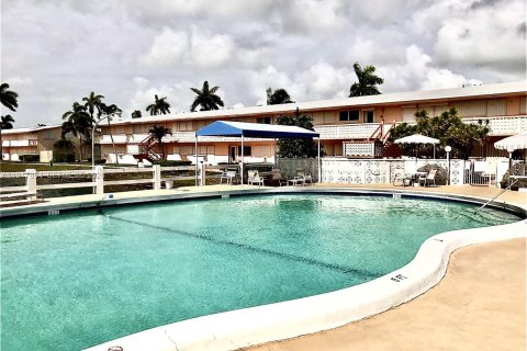 Condominio en venta en Hallandale Beach, Florida, 1 dormitorio, 58.06 m2 № 2003965 - foto 15