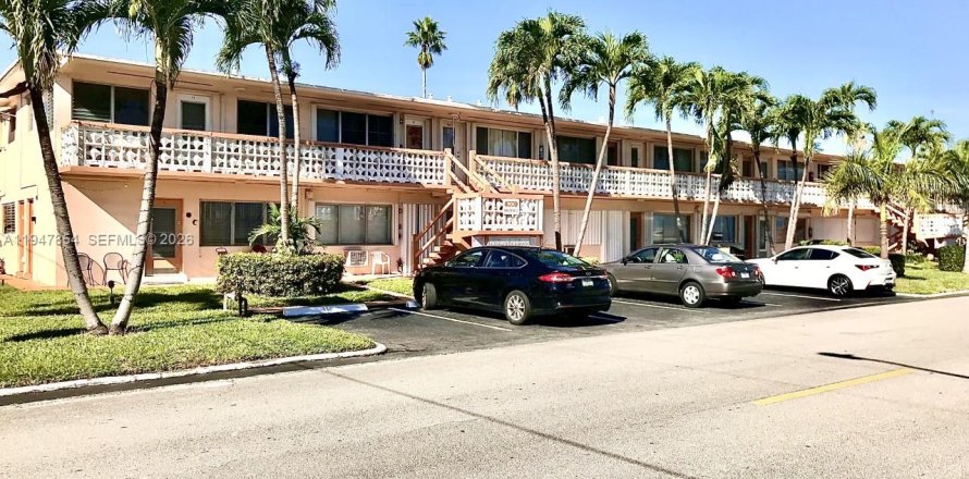 Condominio en Hallandale Beach, Florida, 1 dormitorio  № 2003965