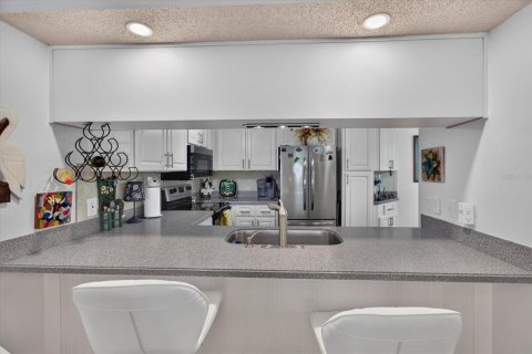 Copropriété à vendre à Hudson, Floride: 2 chambres, 102.47 m2 № 2399406 - photo 11