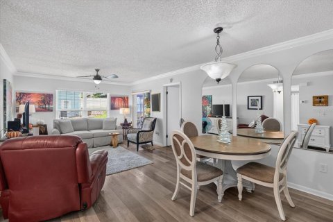 Copropriété à vendre à Hudson, Floride: 2 chambres, 102.47 m2 № 2399406 - photo 3