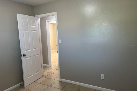 Villa ou maison à louer à Orlando, Floride: 3 chambres, 130.25 m2 № 2425297 - photo 13