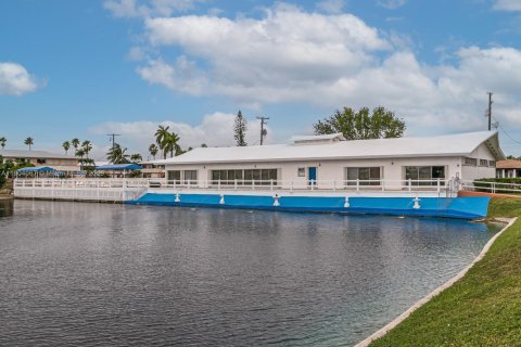 Copropriété à vendre à Hallandale Beach, Floride: 2 chambres, 78.78 m2 № 1955325 - photo 29
