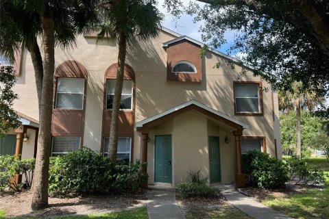 Condo in Orlando, Florida, 2 bedrooms № 2118751 - photo 2
