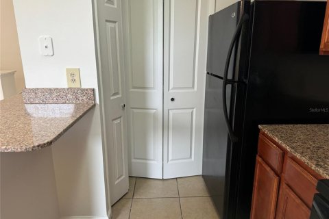 Condo in Orlando, Florida, 2 bedrooms № 2118751 - photo 8
