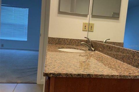 Condo in Orlando, Florida, 2 bedrooms № 2118751 - photo 15