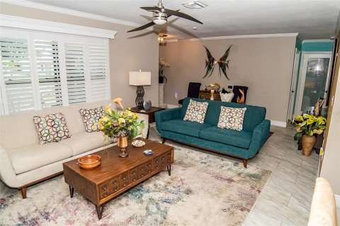 House in Punta Gorda, Florida 3 bedrooms, 175.86 sq.m. № 1883260 - photo 4