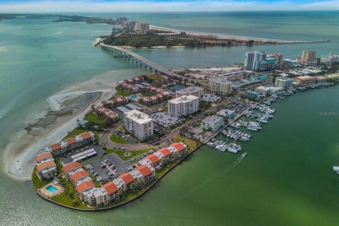 Condominio en venta en Clearwater, Florida, 2 dormitorios, 121.7 m2 № 1540330 - foto 2