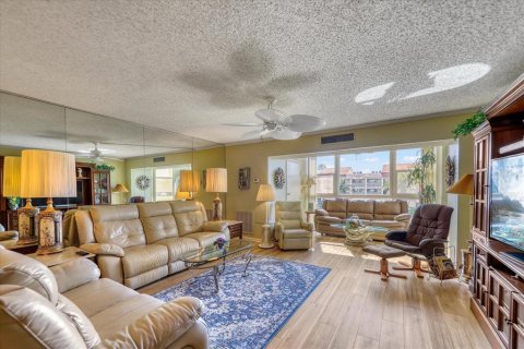 Condominio en venta en Clearwater, Florida, 2 dormitorios, 121.7 m2 № 1540330 - foto 17