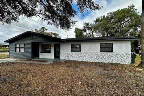 Villa ou maison à vendre à Lakeland, Floride: 4 chambres, 184.04 m2 № 1901190 - photo 2