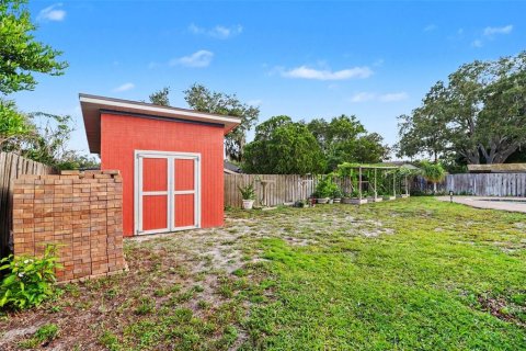 House in Winter Park, Florida 3 bedrooms, 150.69 sq.m. № 2203983 - photo 30