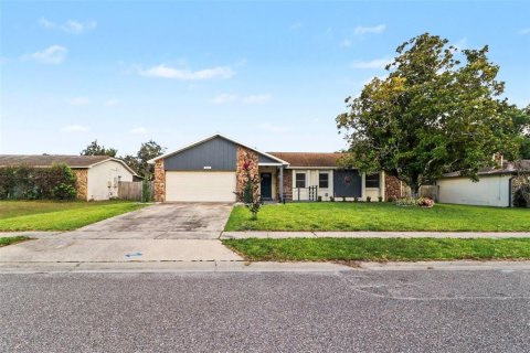House in Winter Park, Florida 3 bedrooms, 150.69 sq.m. № 2203983 - photo 3