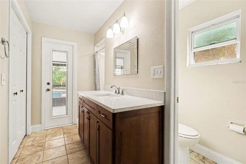 House in Winter Park, Florida 3 bedrooms, 150.69 sq.m. № 2203983 - photo 18