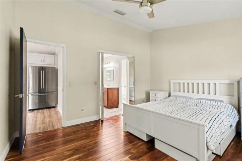 House in Winter Park, Florida 3 bedrooms, 150.69 sq.m. № 2203983 - photo 15