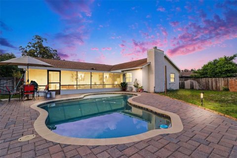 House in Winter Park, Florida 3 bedrooms, 150.69 sq.m. № 2203983 - photo 2