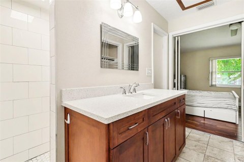 House in Winter Park, Florida 3 bedrooms, 150.69 sq.m. № 2203983 - photo 25