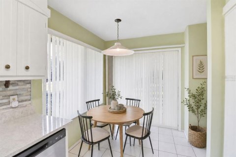 Townhouse in Longwood, Florida 2 bedrooms, 119.75 sq.m. № 2096786 - photo 13