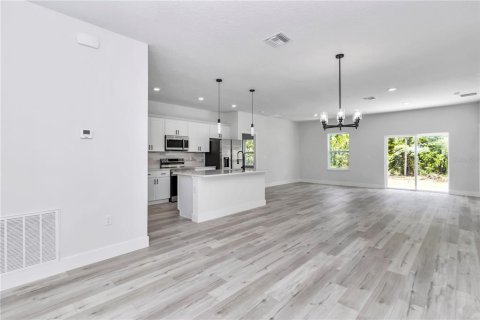 House in Ocala, Florida 4 bedrooms, 163.97 sq.m. № 1745347 - photo 21