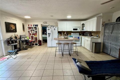 Villa ou maison à vendre à Miramar, Floride: 3 chambres, 104.14 m2 № 2004665 - photo 21