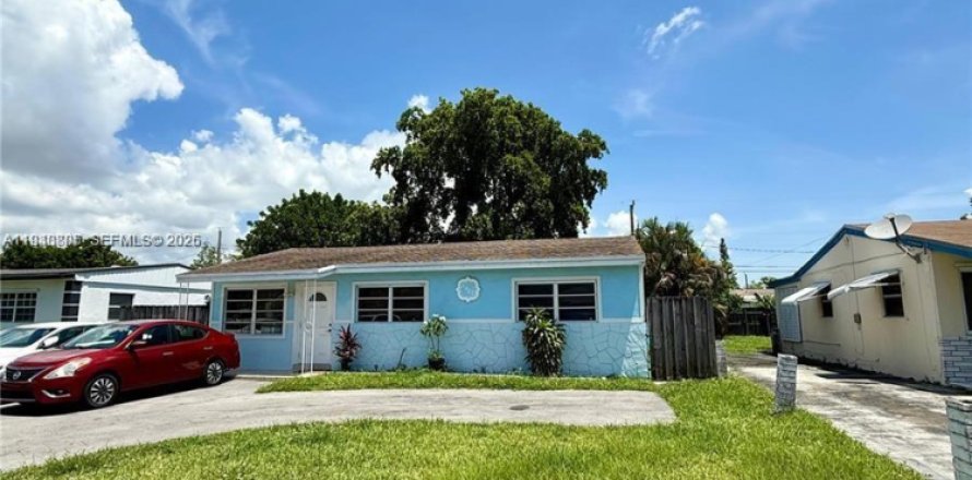 Villa ou maison à Miramar, Floride 3 chambres, 104.14 m2 № 2004665