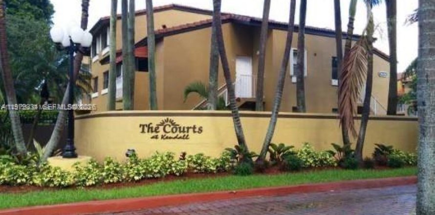 Condominio en Miami, Florida, 2 dormitorios  № 2046330