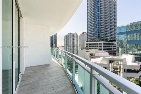 Condo in Miami, Florida, 2 bedrooms  № 2042120 - photo 14