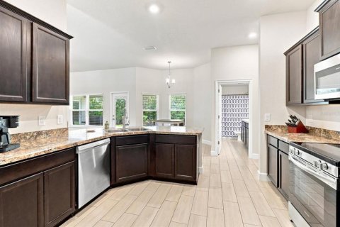 Villa ou maison à vendre à Homosassa, Floride: 4 chambres, 236.53 m2 № 2308932 - photo 17