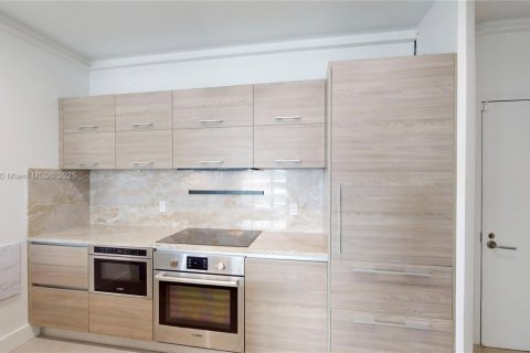 Купить кондоминиум в Майами, Флорида 2 спальни, 92.81м2, № 1946659 - фото 11