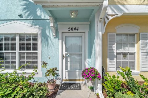 Townhouse in Bradenton, Florida 2 bedrooms, 100.33 sq.m. № 1856502 - photo 1