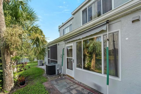 Townhouse in Bradenton, Florida 2 bedrooms, 100.33 sq.m. № 1856502 - photo 18