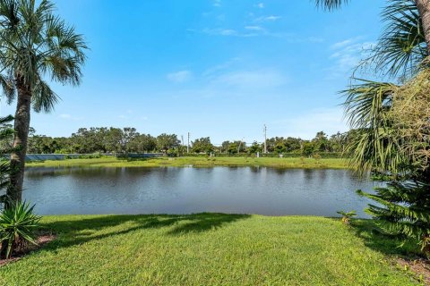 Townhouse in Bradenton, Florida 2 bedrooms, 100.33 sq.m. № 1856502 - photo 20