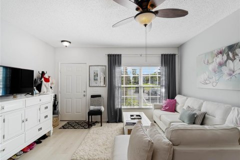 Townhouse in Bradenton, Florida 2 bedrooms, 100.33 sq.m. № 1856502 - photo 6