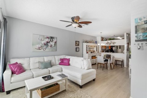 Townhouse in Bradenton, Florida 2 bedrooms, 100.33 sq.m. № 1856502 - photo 4