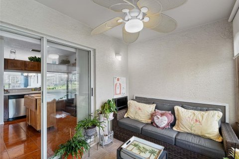Townhouse in Bradenton, Florida 2 bedrooms, 100.33 sq.m. № 1856502 - photo 17