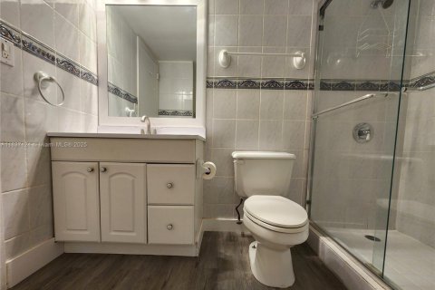 Condominio en venta en Hallandale Beach, Florida, 1 dormitorio, 68.38 m2 № 1822133 - foto 19