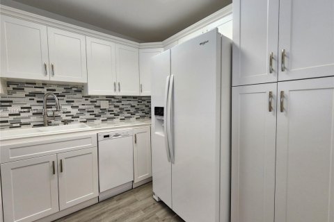 Condominio en venta en Hallandale Beach, Florida, 1 dormitorio, 68.38 m2 № 1822133 - foto 4