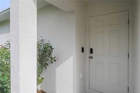 Villa ou maison à vendre à Port Charlotte, Floride: 3 chambres, 151.06 m2 № 2411433 - photo 4
