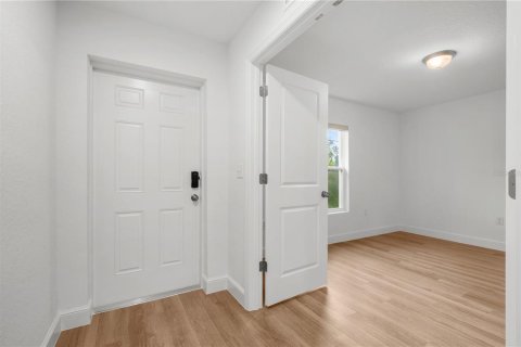 Villa ou maison à vendre à Port Charlotte, Floride: 3 chambres, 151.06 m2 № 2411433 - photo 5