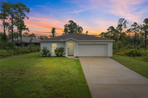 Villa ou maison à Port Charlotte, Floride 3 chambres, 151.06 m2 № 2411433