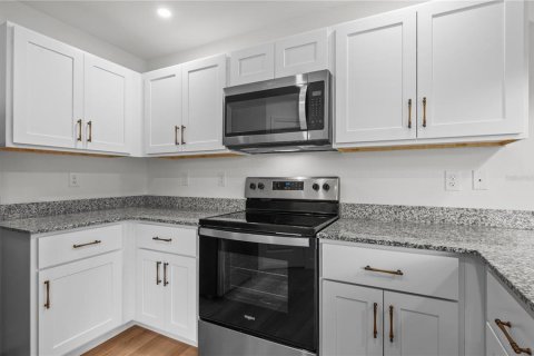 Villa ou maison à vendre à Port Charlotte, Floride: 3 chambres, 151.06 m2 № 2411433 - photo 23
